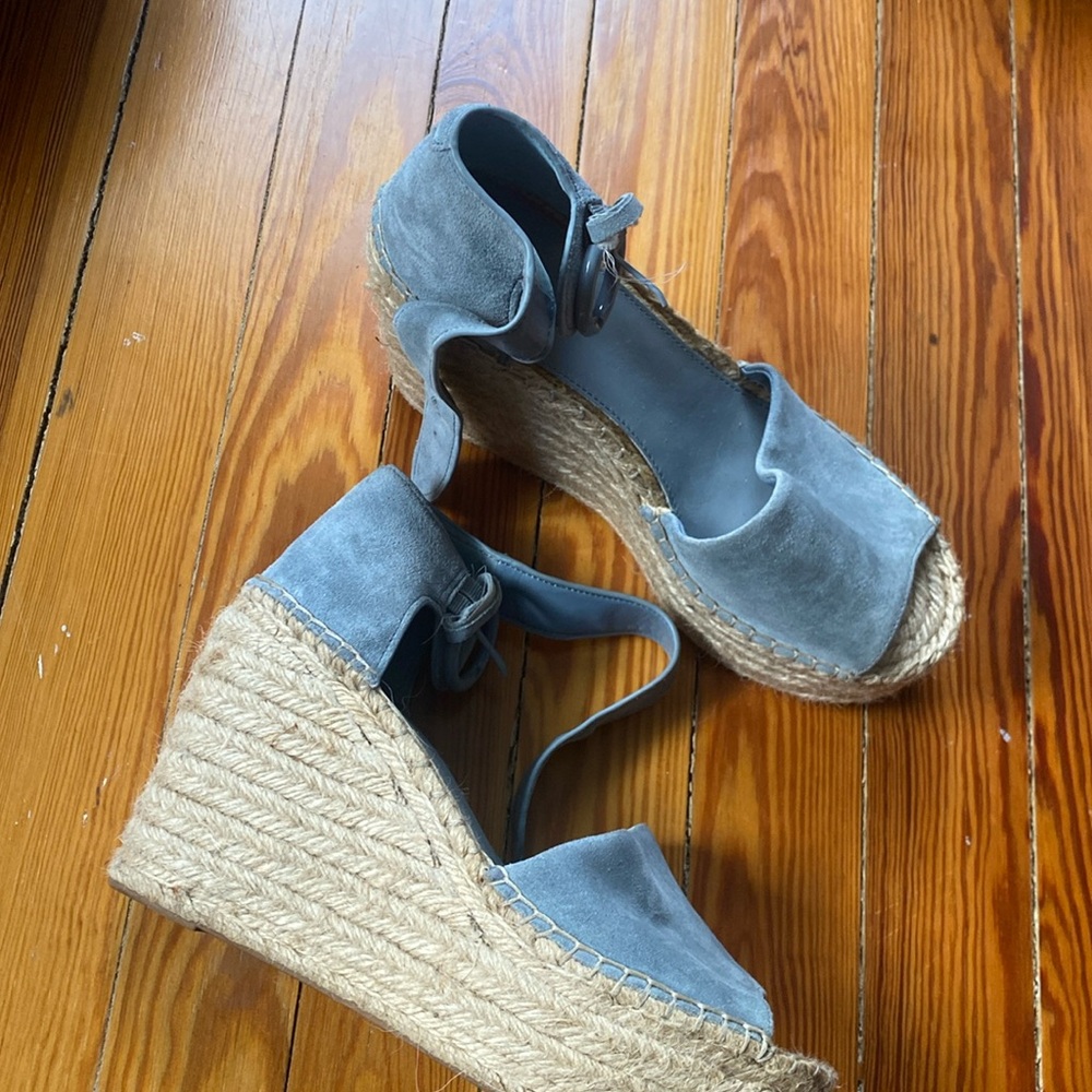 Marc Fisher NWOT espadrille wedges